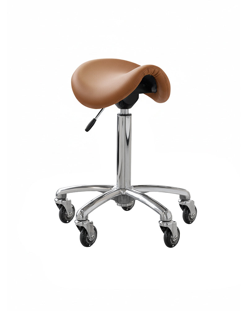 Stella - saddle stool in aluminum with brown upholstery and roller wheels